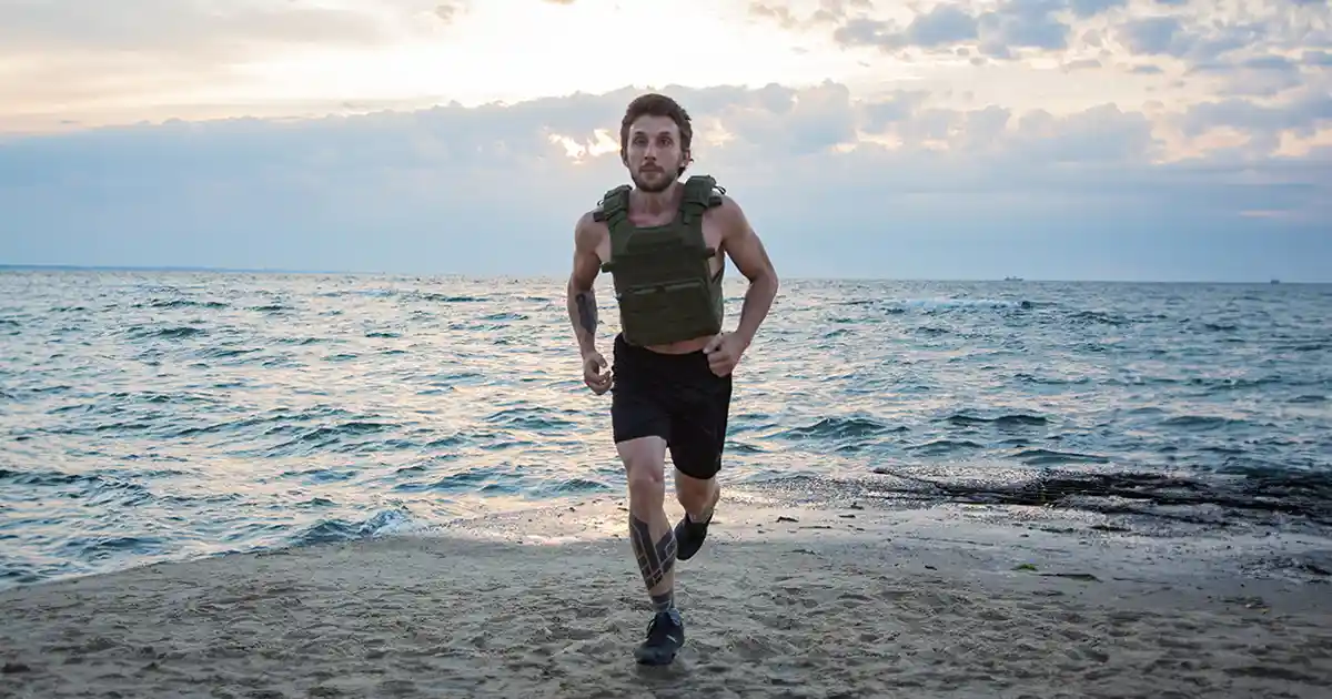 Avantages et inconvénients du port d’un gilet pondéré pendant la marche