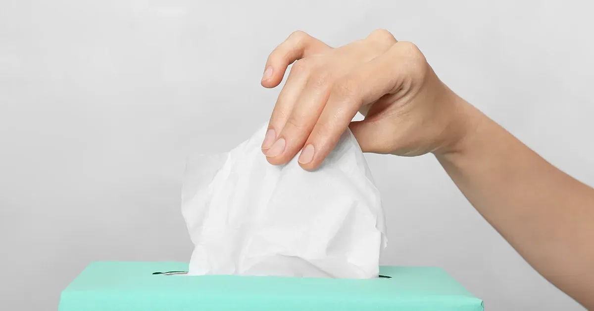 Des mouchoirs en papier comme Kleenex testés pour des indications de « produits chimiques permanents » - Guide